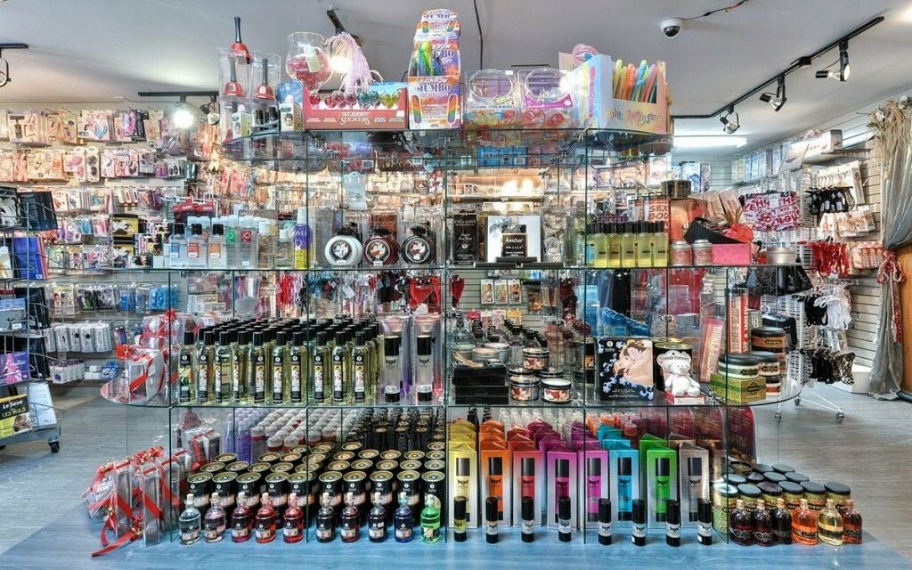 sex shop colorful 1024x640 compressor